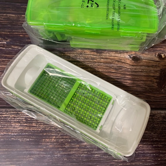 Multipurpose Vegetable and Fruit Chopper Cutter Grater Slicer - Picture 1 of 14